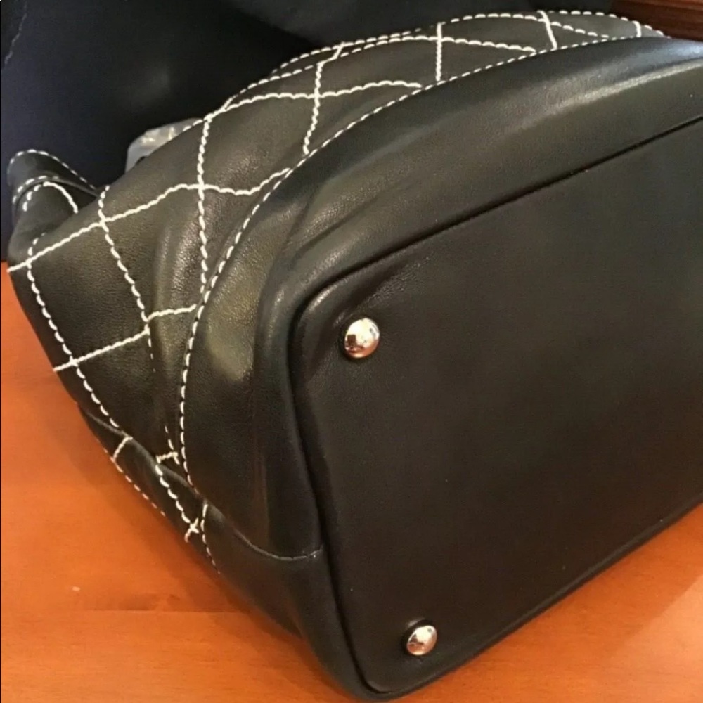 Chanel Bucket Bag - Picture 9 of 11